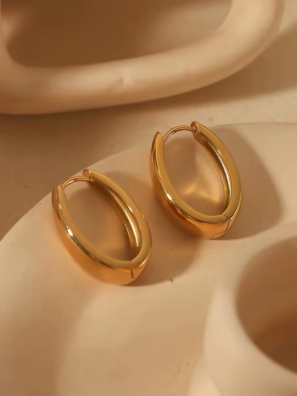 18K Gold Plated Hoop Earrings - Picture 5 of 7